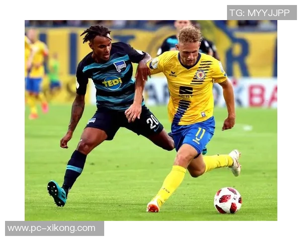 头号男友粉WNBA球星里斯赴欧洲亲临柏林赛场感受篮球魅力