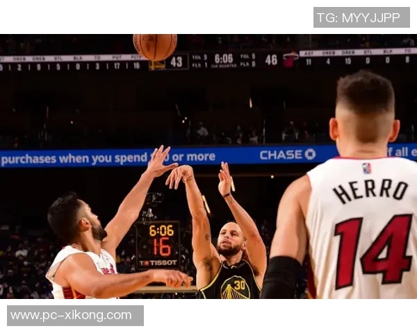 普尔替补表现惊艳22分钟内11投7中斩获21分三分球命中率高达75