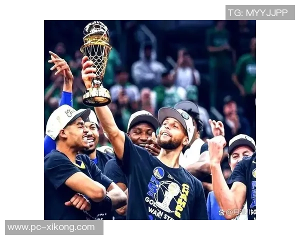 克莱迎来职业生涯第900场常规赛勇士生涯出战793场成就辉煌